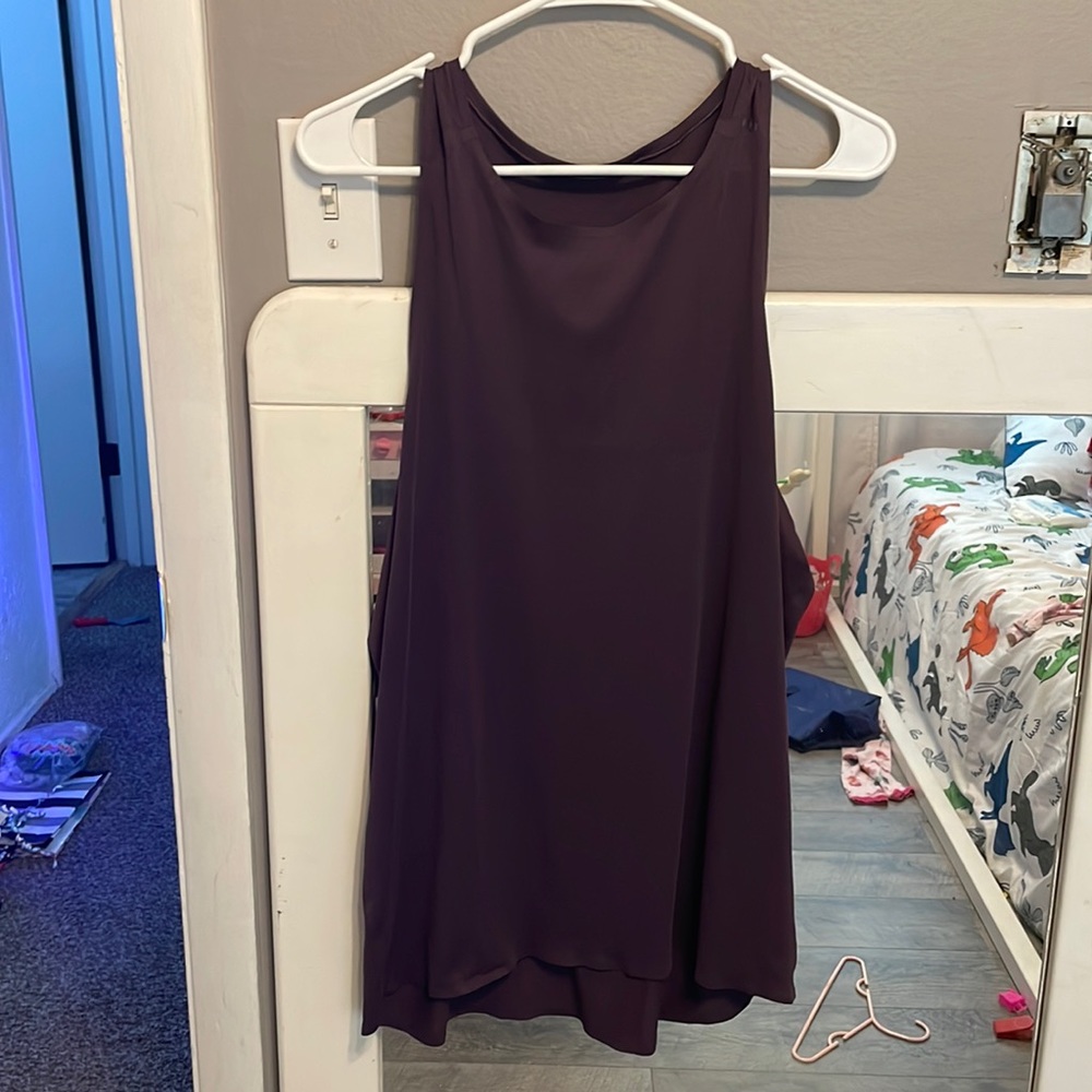 Large purple Lululemon tank